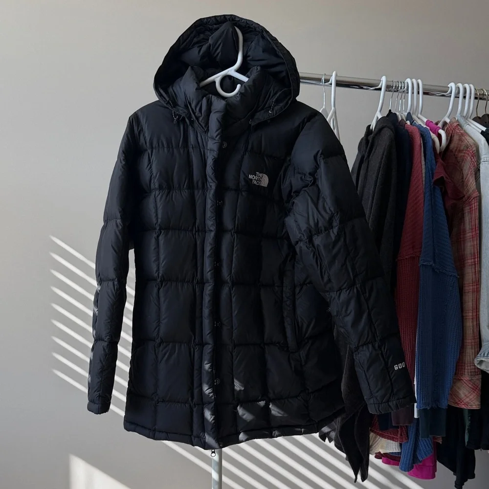 The North Face Women's Black Hooded Puffer Jacket - Picture 1 of 3
